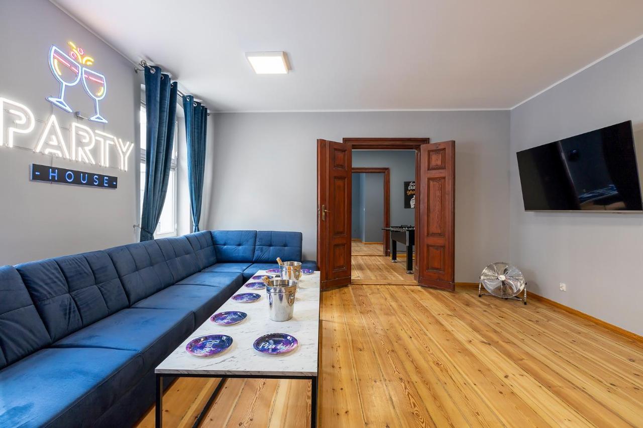 #partyhouse Apartament *